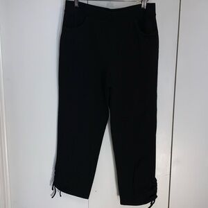 Weekends Chico's Capri Casual Stretch Pant Size 0 Pockets Side Tie Cinch Black